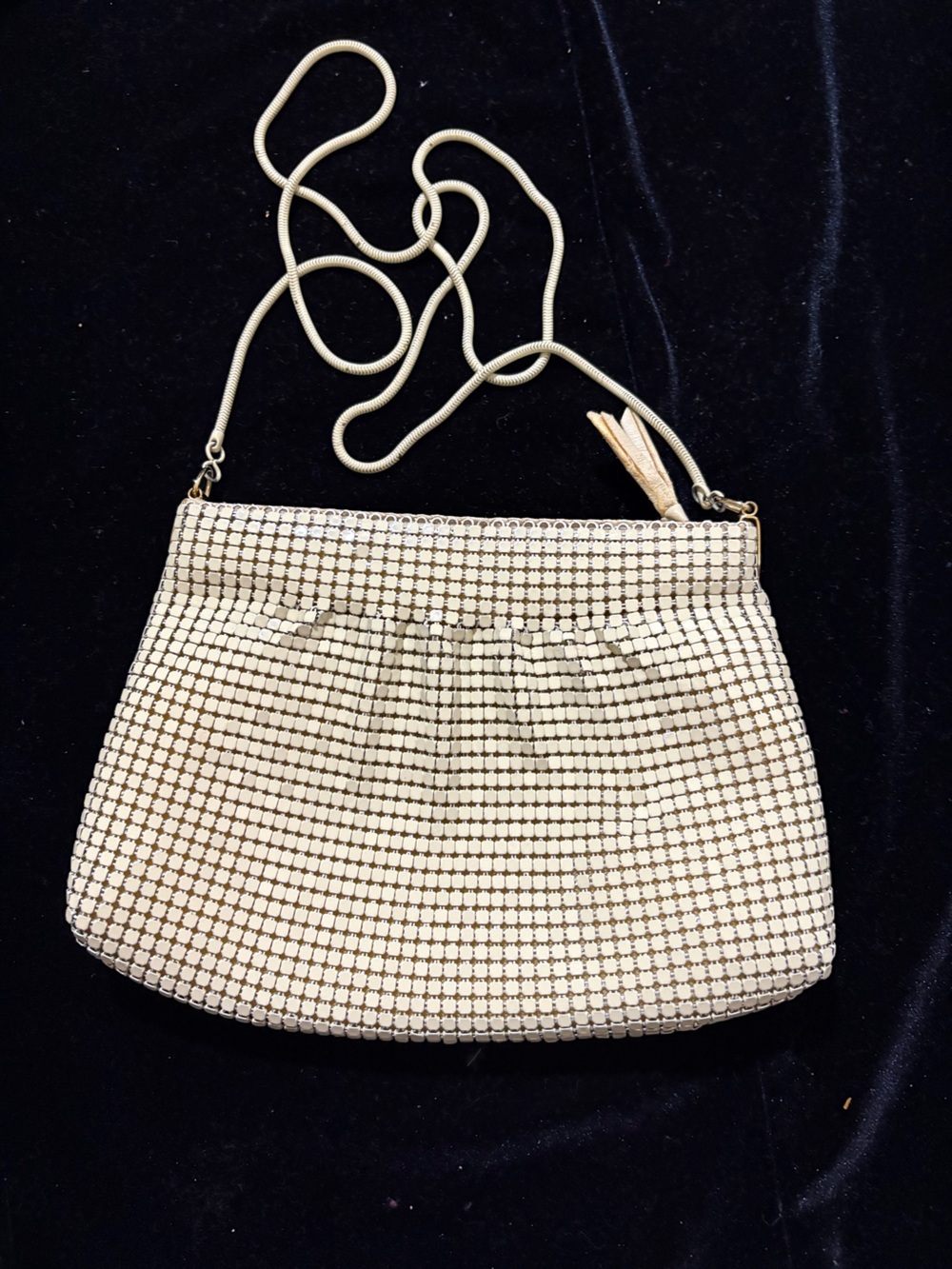 Elegant cream Mesh Crossbody Bag - Unbranded